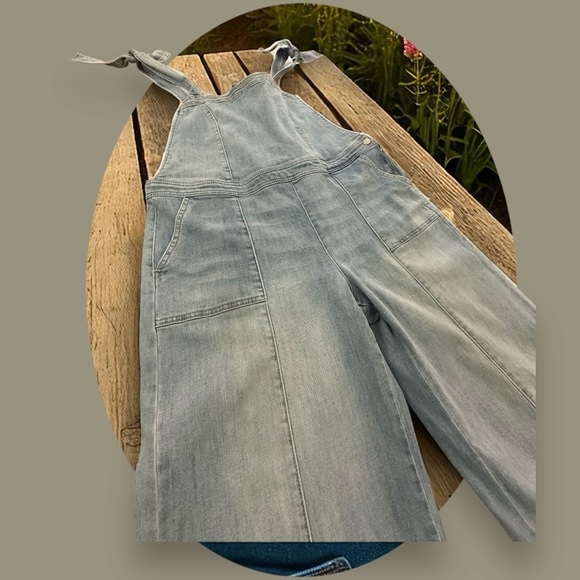 NY & Co Denim Wide Leg Overalls. NWT
SIZE: XL - Picture 8 of 13